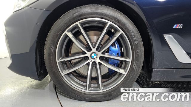 BMW 5-Series 520i M Sport