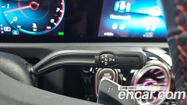 Mercedes-Benz CLA-Class CLA250 4MATIC