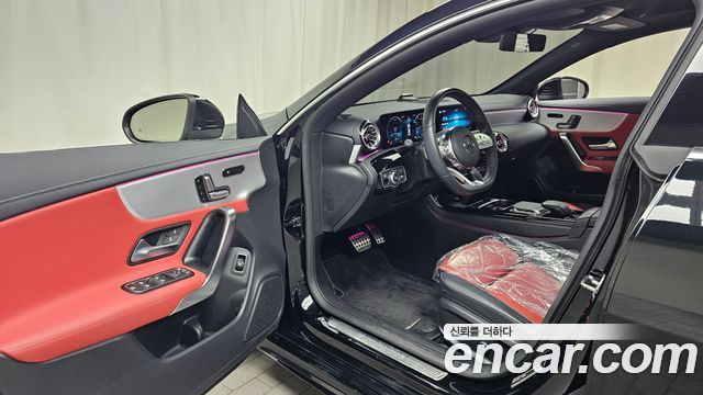 Mercedes-Benz CLA-Class CLA250 4MATIC