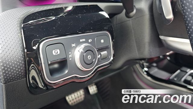Mercedes-Benz CLA-Class CLA250 4MATIC