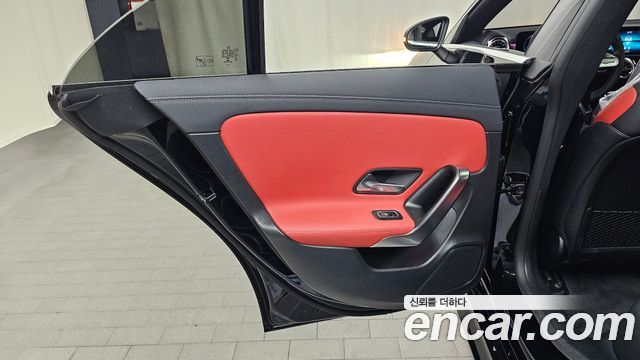 Mercedes-Benz CLA-Class CLA250 4MATIC