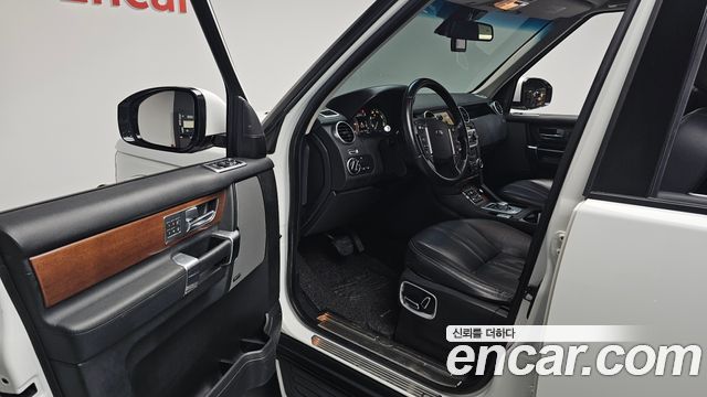 Land Rover Discovery 3.0 SDV6 SE