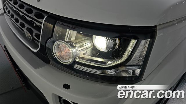 Land Rover Discovery 3.0 SDV6 SE