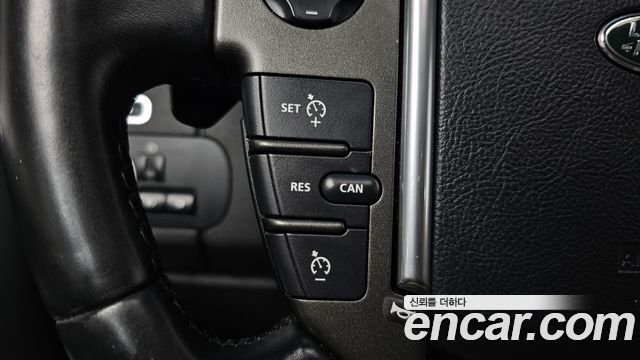 Land Rover Discovery 3.0 SDV6 SE