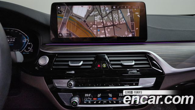 BMW 5-Series 530e Luxury