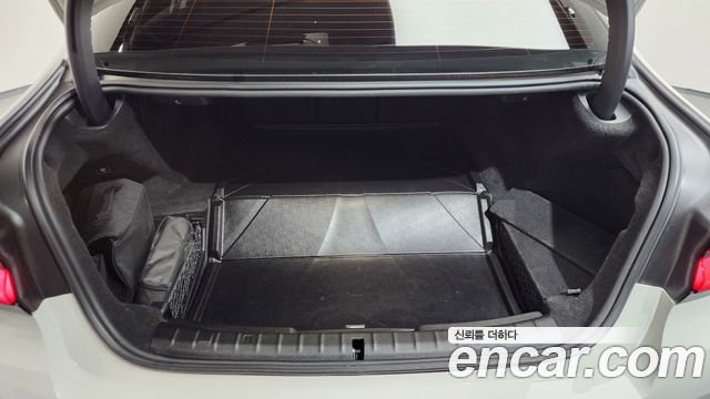 BMW 5-Series 530e Luxury