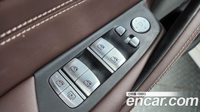 BMW 5-Series 530e Luxury