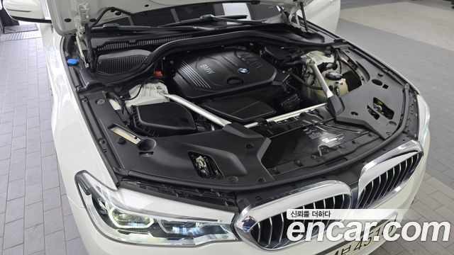 BMW 5-Series 520d Luxury Plus