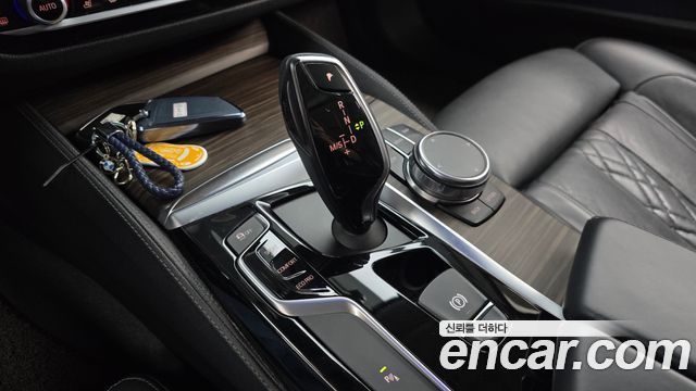 BMW 5-Series 520d Luxury Plus