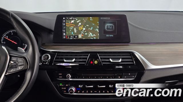 BMW 5-Series 520d Luxury Plus