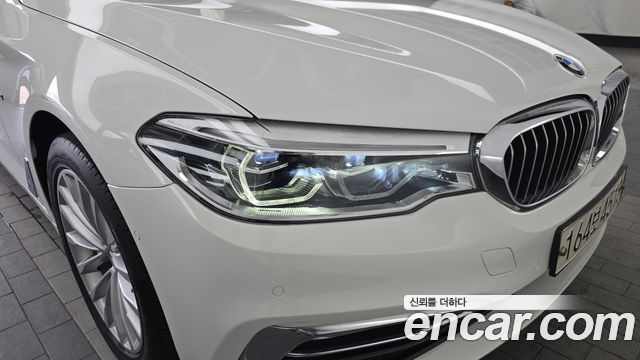 BMW 5-Series 520d Luxury Plus