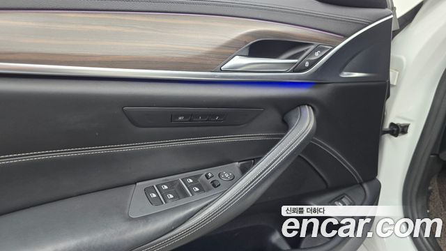 BMW 5-Series 520d Luxury Plus