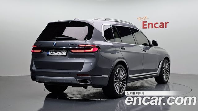 BMW X7 xDrive 40i Design Pure Excellence 6-Seater