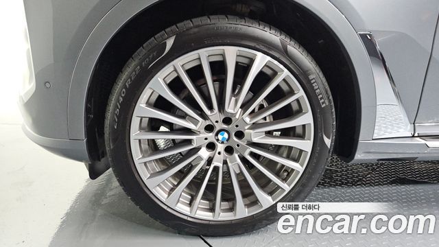 BMW X7 xDrive 40i Design Pure Excellence 6-Seater