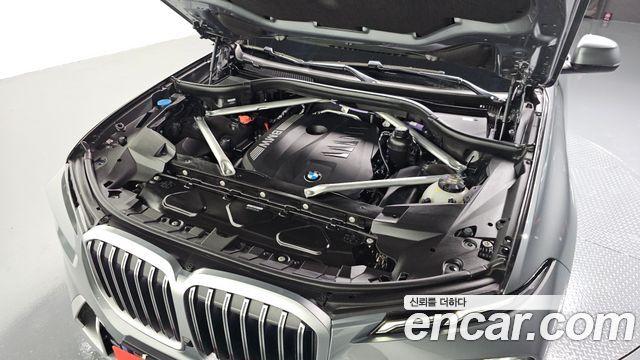 BMW X7 xDrive 40i Design Pure Excellence 6-Seater