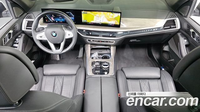 BMW X7 xDrive 40i Design Pure Excellence 6-Seater