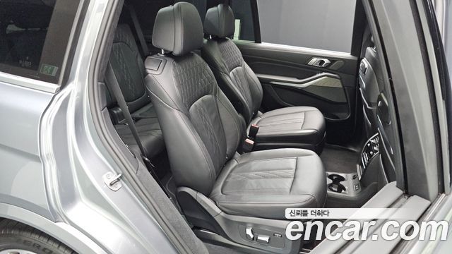 BMW X7 xDrive 40i Design Pure Excellence 6-Seater