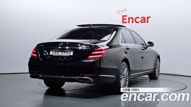 Mercedes-Benz S-Class S560L 4MATIC
