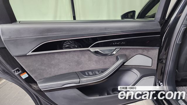 Audi A8 55 TFSI Quattro LWB