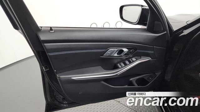 BMW 3-Series 320i M Sport