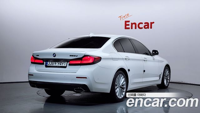 BMW 5-Series 523d xDrive Luxury