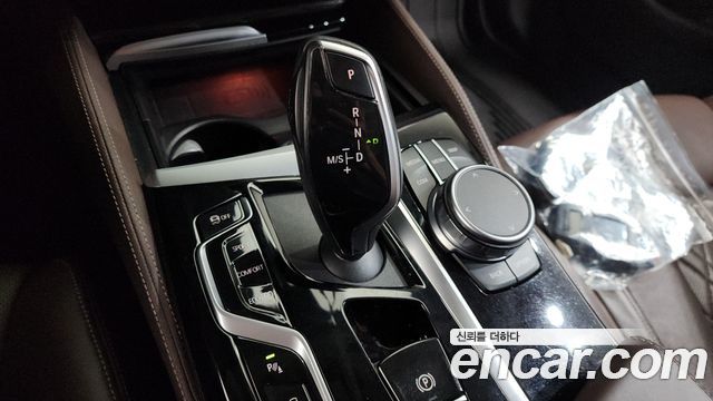BMW 5-Series 523d xDrive Luxury