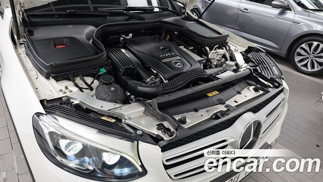 Mercedes-Benz GLC-Class GLC350e 4MATIC AMG Line
