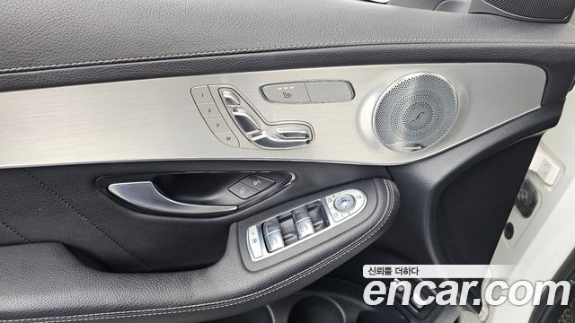 Mercedes-Benz GLC-Class GLC350e 4MATIC AMG Line