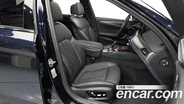 BMW 5-Series 523d M Sport