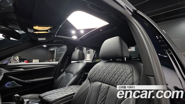 BMW 5-Series 523d M Sport