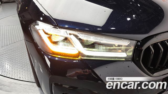 BMW 5-Series 523d M Sport