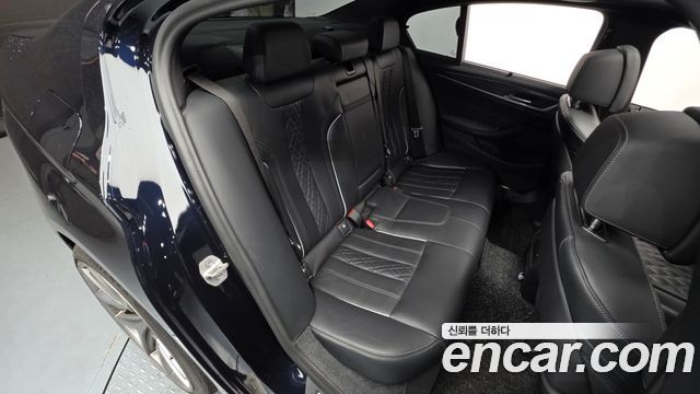 BMW 5-Series 523d M Sport