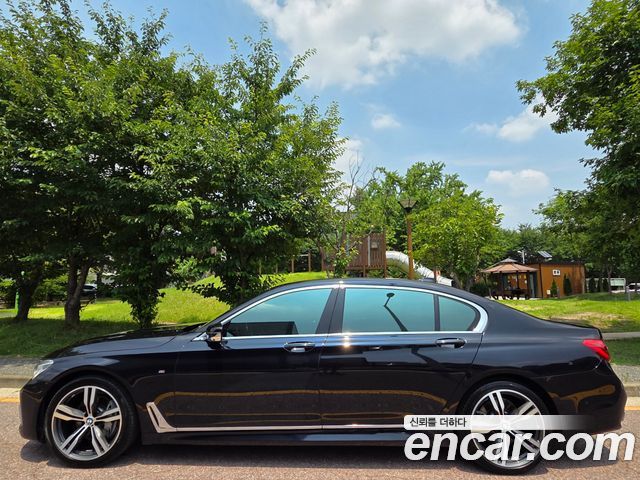 BMW 7-Series 740Li xDrive M Sport Package