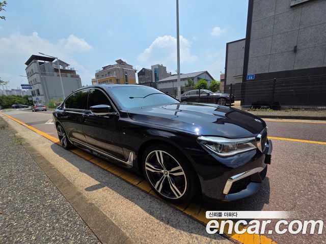 BMW 7-Series 740Li xDrive M Sport Package