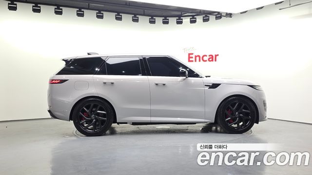 Land Rover Range Rover Sport P550E Dynamic HSE