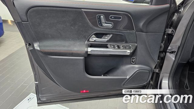 Mercedes-Benz GLB-Class AMG GLB35 4MATIC