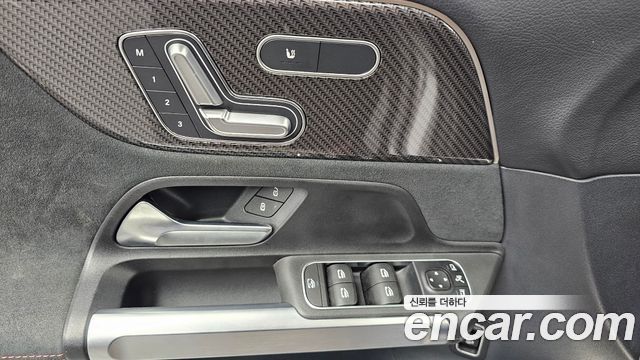 Mercedes-Benz GLB-Class AMG GLB35 4MATIC