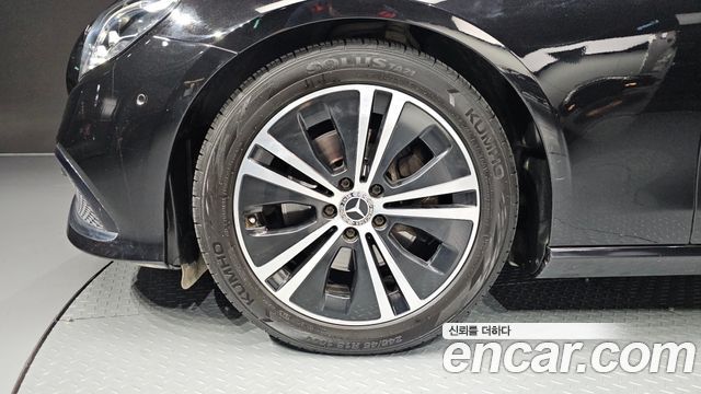 Mercedes-Benz E-Class E250 Avantgarde