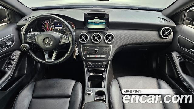 Mercedes-Benz A-Class A200
