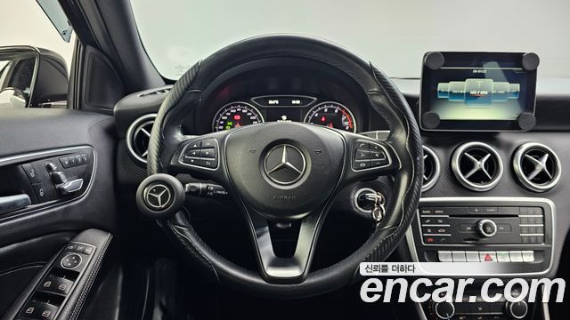 Mercedes-Benz A-Class A200