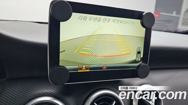 Mercedes-Benz A-Class A200