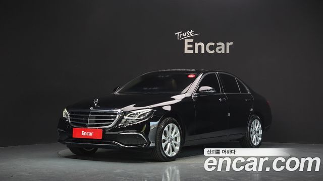 Mercedes-Benz E-Class E300 4MATIC Exclusive