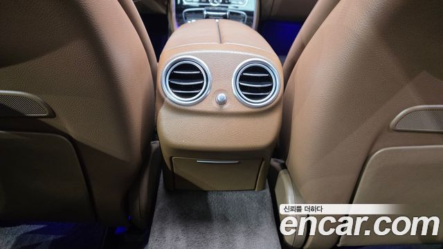 Mercedes-Benz E-Class E300 4MATIC Exclusive