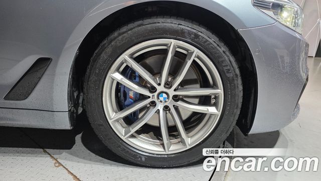 BMW 5-Series 530i M Sport Package