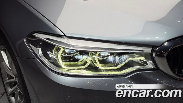 BMW 5-Series 530i M Sport Package
