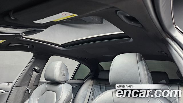BMW 5-Series 530i M Sport Package
