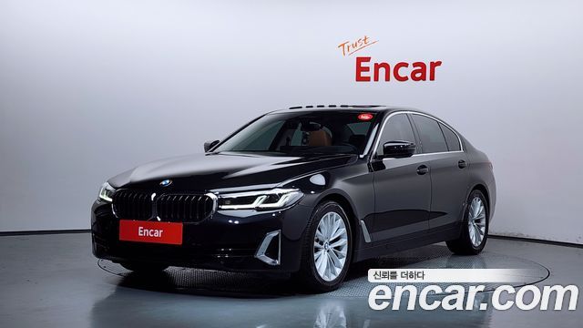 BMW 5-Series 520i Luxury