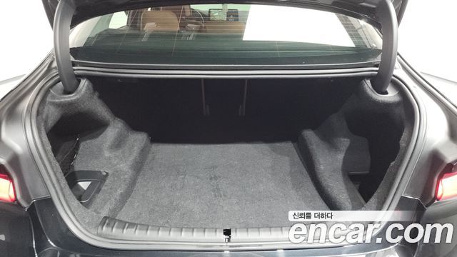 BMW 5-Series 520i Luxury