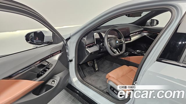BMW 5-Series 530i xDrive M Sport