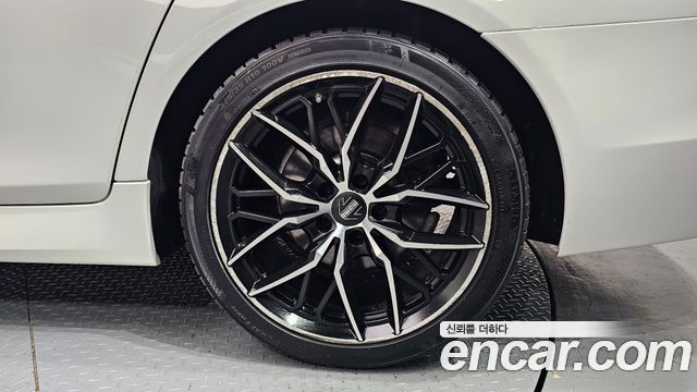 BMW 5-Series 528i M Aero Dynamic